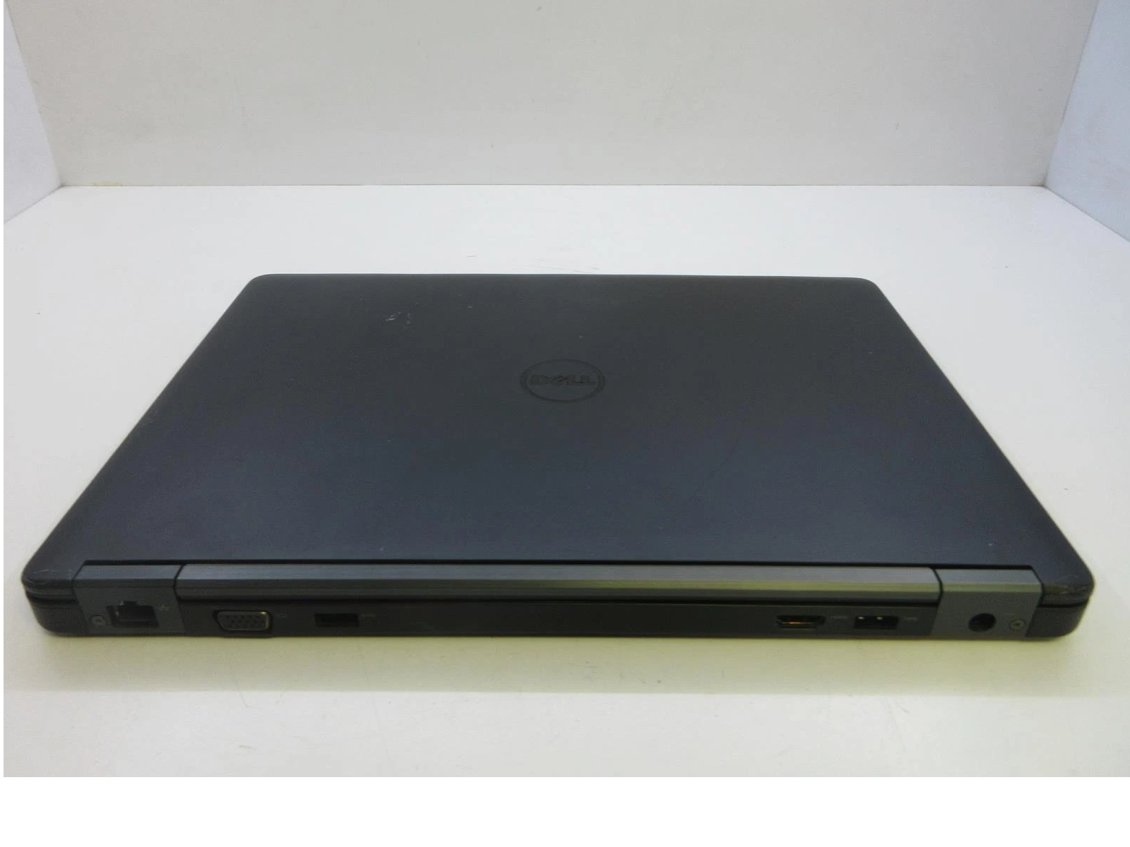 computadoras y laptops - Laptop Dell E5450 8GB i5-5300 2.30 Ghz para Piezas 0