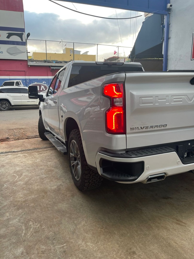 jeepetas y camionetas - Chevrolet Silverado High Country Duramax 2020 3