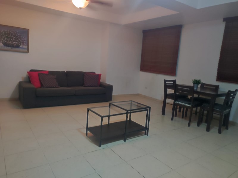 apartamentos - Alquilo Apartamento en 
Gazcue, 7mo piso 

 8