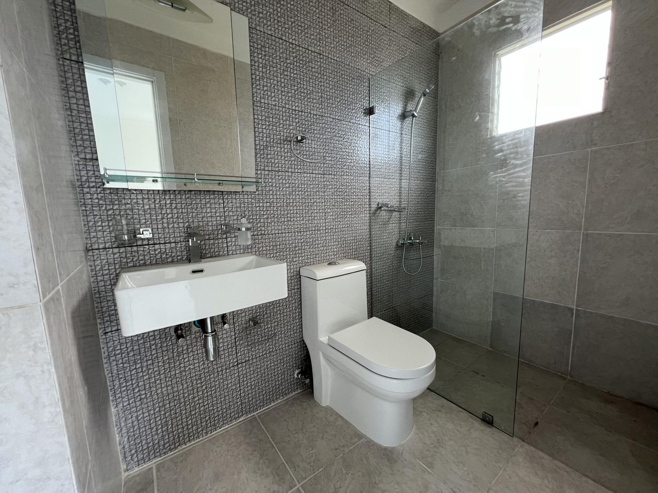 apartamentos - penthouse las cayenas aut. de san isidro  4