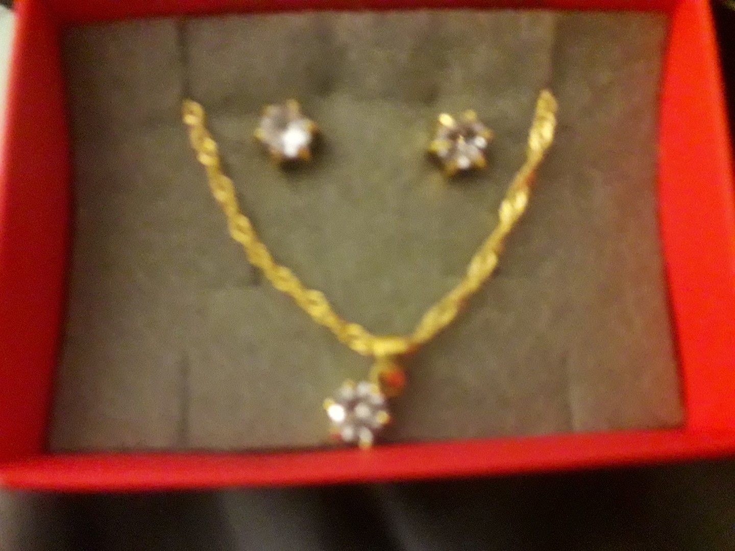 joyas, relojes y accesorios - PERFUMES y Productos de Belleza  L BELL ESIKA Y AVON Y Cyzone, de Oportunidad 4