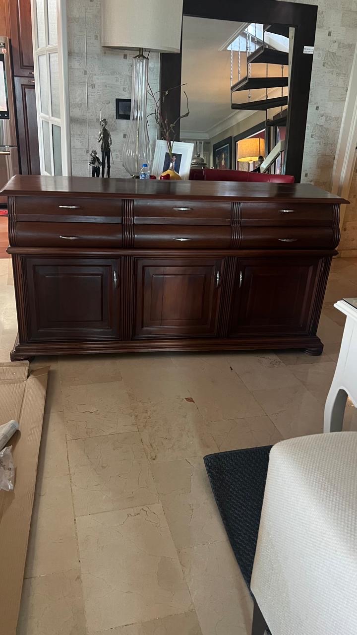 muebles y colchones - Credenza de comedor 100% caoba 0