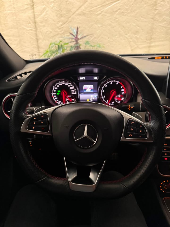 jeepetas y camionetas - Vendo Mercedes Benz GLA AMG 2019 5