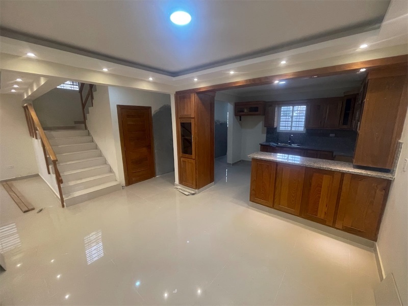 casas - Venta de casa en la autopista de san Isidro Prado Oriental  3