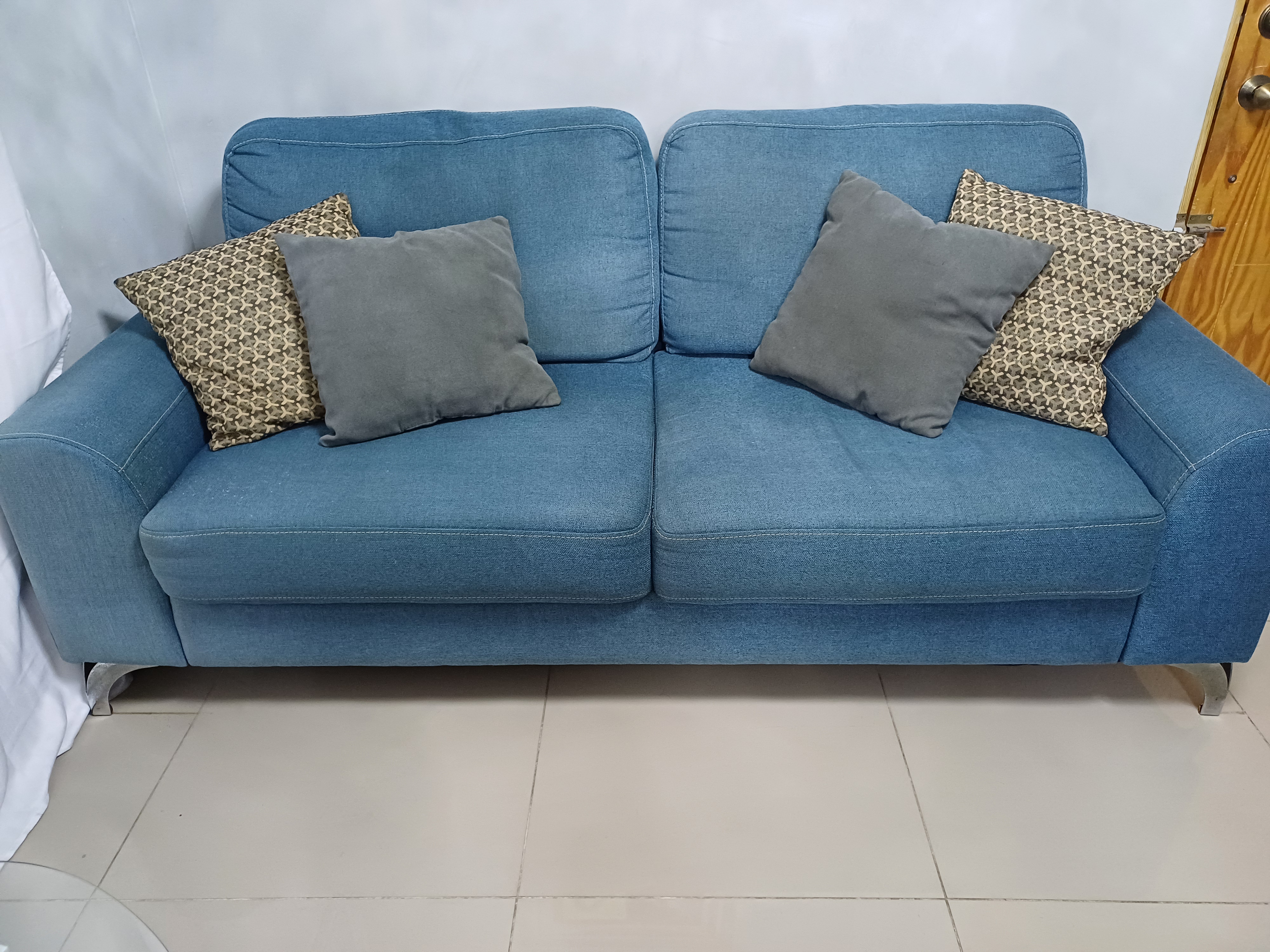 muebles y colchones -  Se vende Muebles en buen estado , venta por motivo de viaje 1