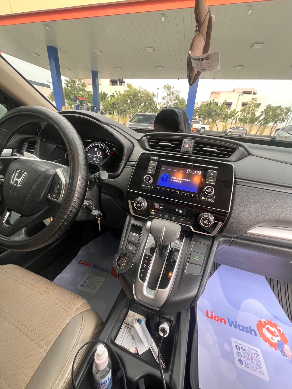 jeepetas y camionetas - Honda CRV blanca 2018 7