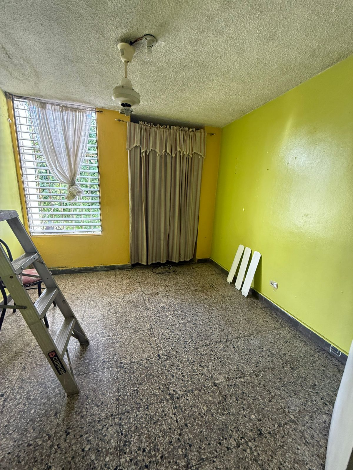 casas - Vendo Casa Duplex en la Independencia 8