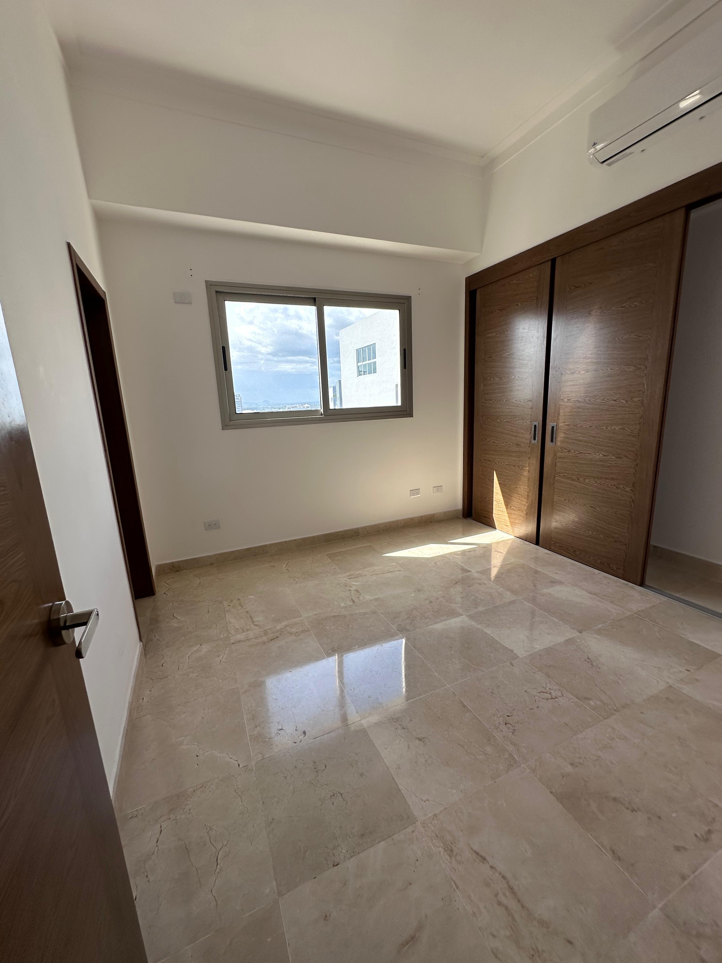 apartamentos - Apartamento en renta ubicado en ensanche naco 4