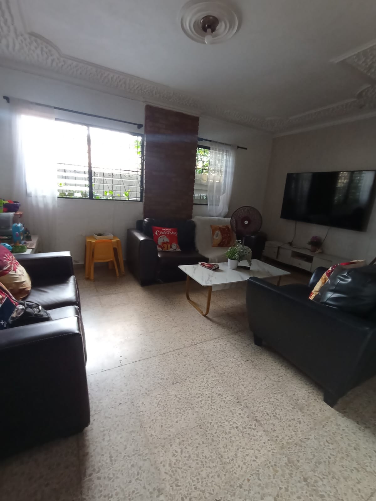 casas - Casas Ensanche Ozama 2 niveles RD$ 22,000,000 1