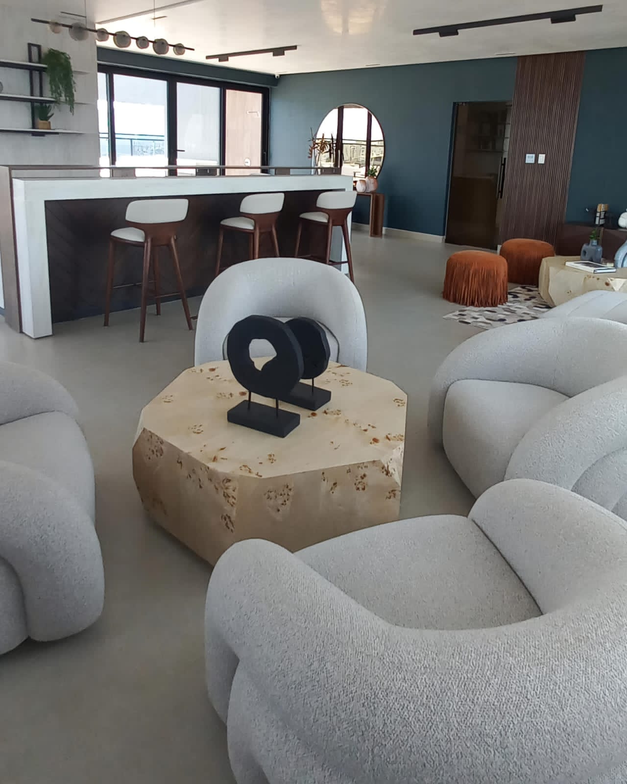 apartamentos - EN ALQUILER EN BELLA VISTA, PROXIMO A LA ROMULO 1