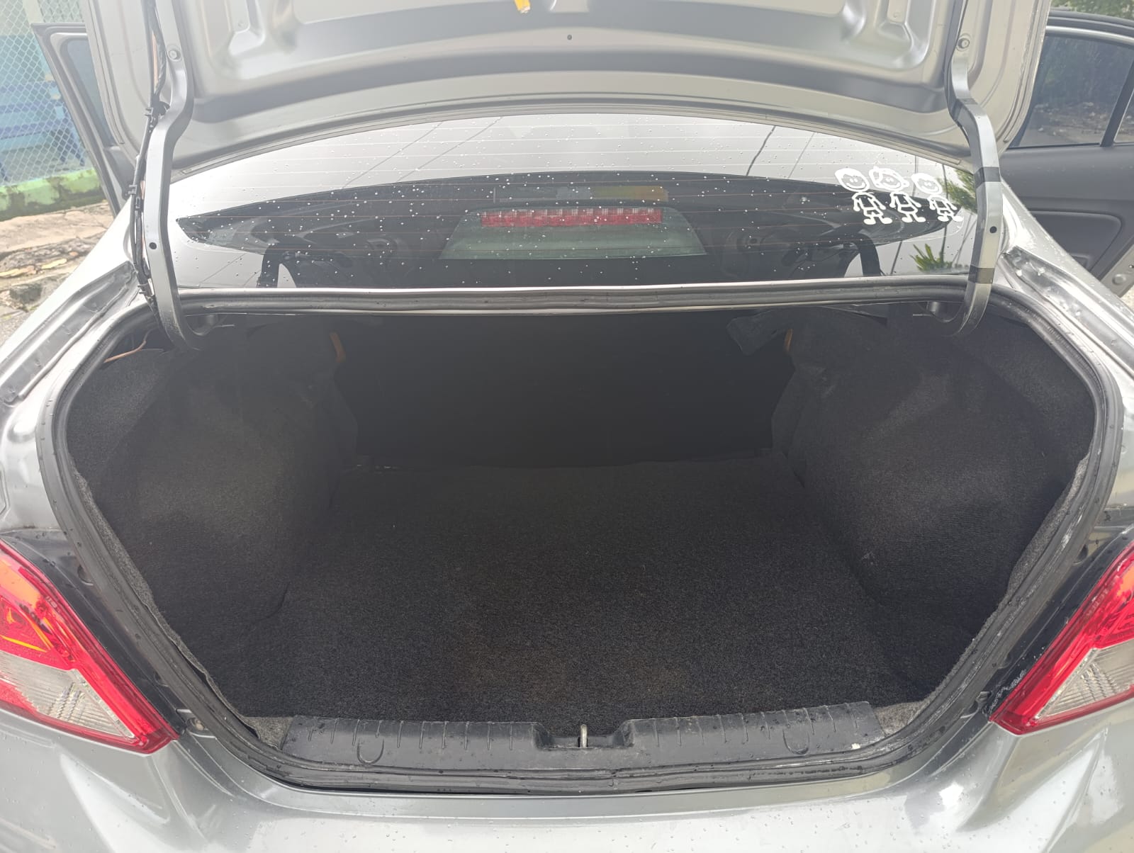 carros - Vendo Carro Mitsubishi Mirage 2017
