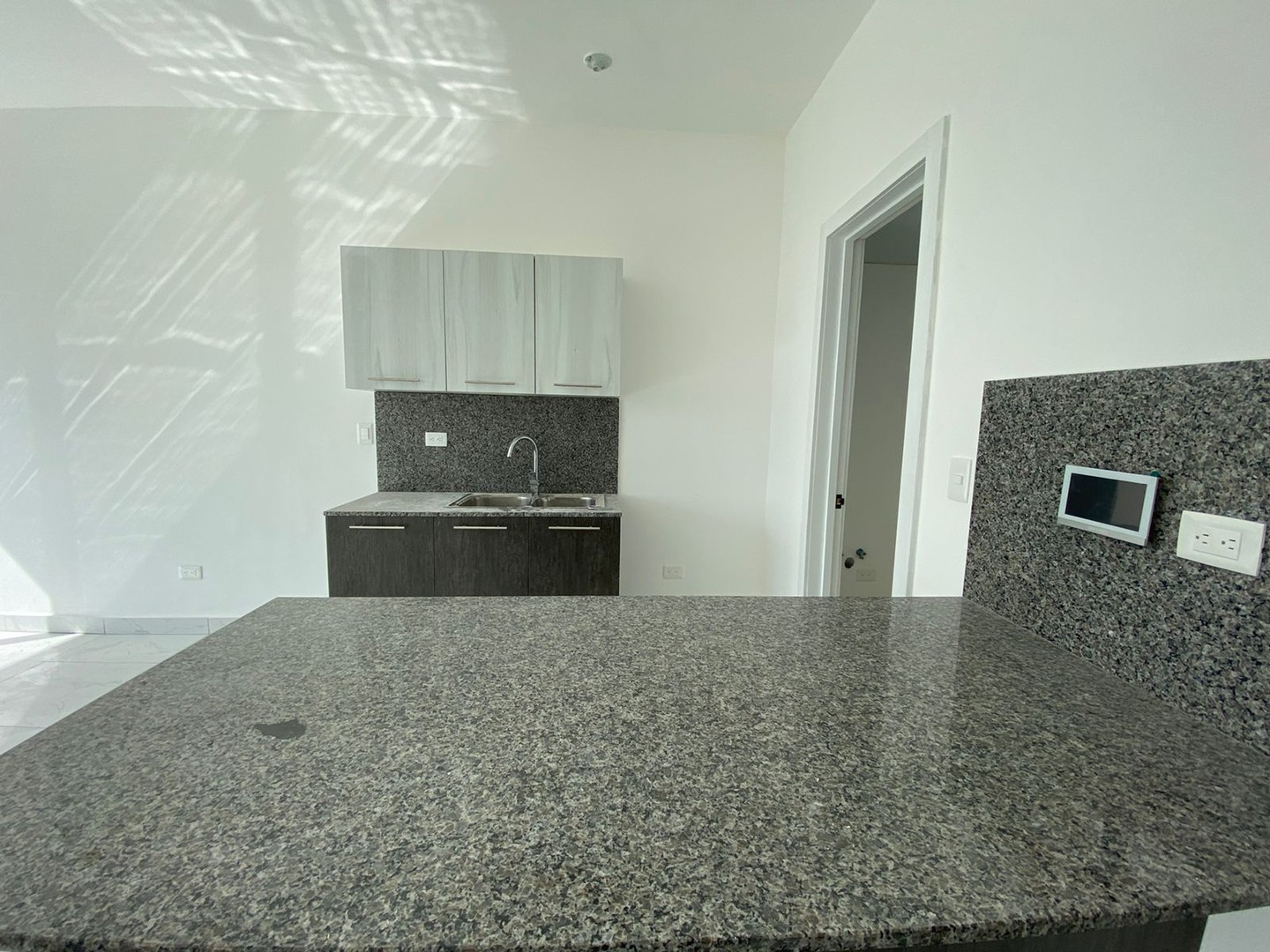 apartamentos - Moderno apartamento en Evaristo Morales de 1 habitación 1