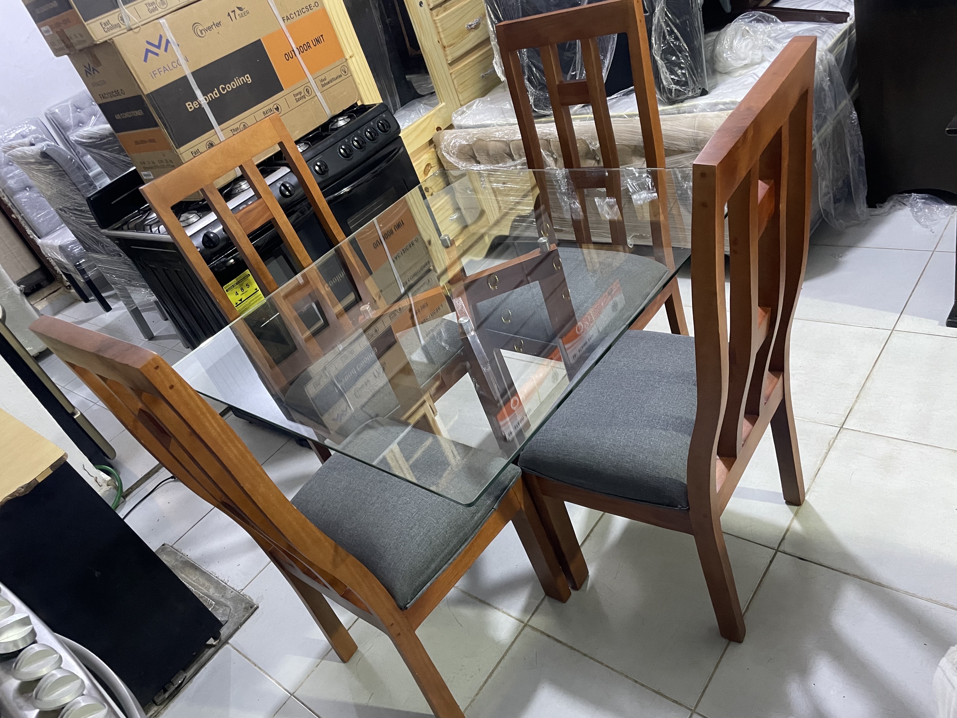 muebles y colchones - oferta de comedor de 4 sillas en caoba criolla con garantía  1
