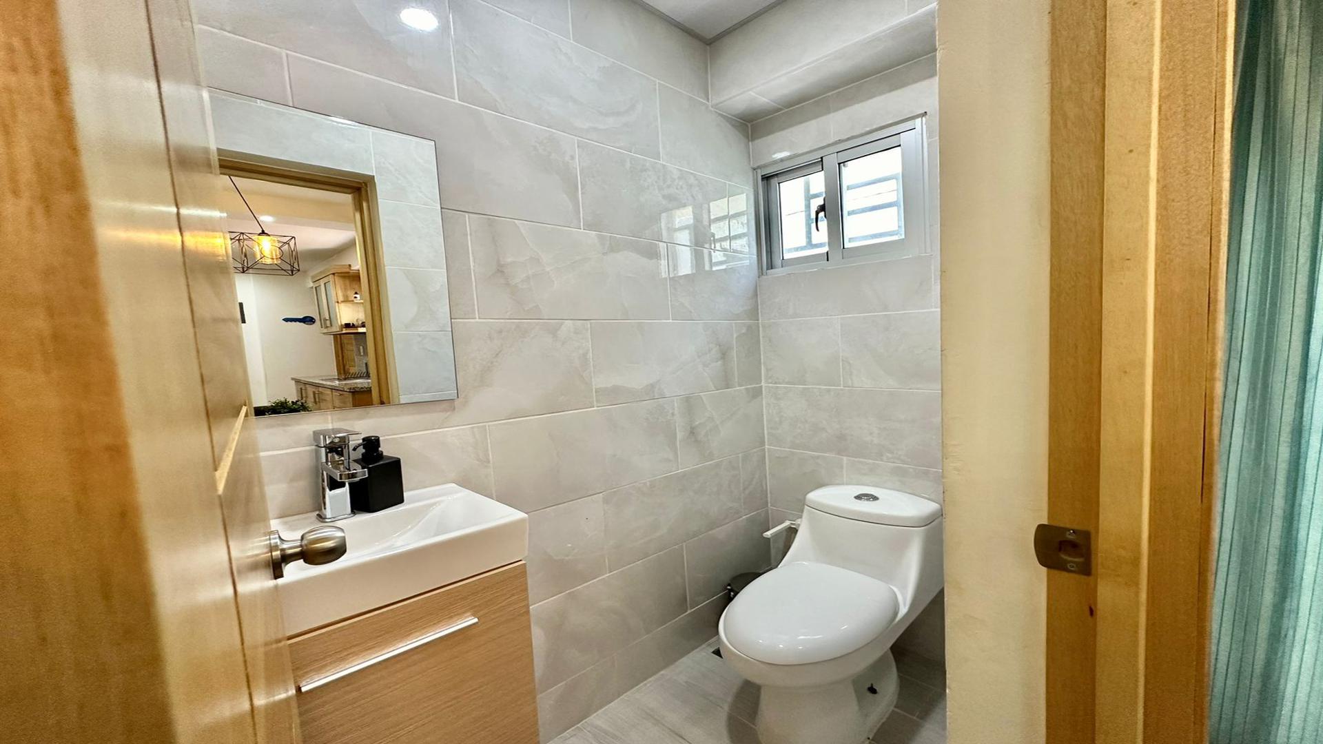 apartamentos - Apartamento en primer nivel con patio en venta, Avenida Independencia 5