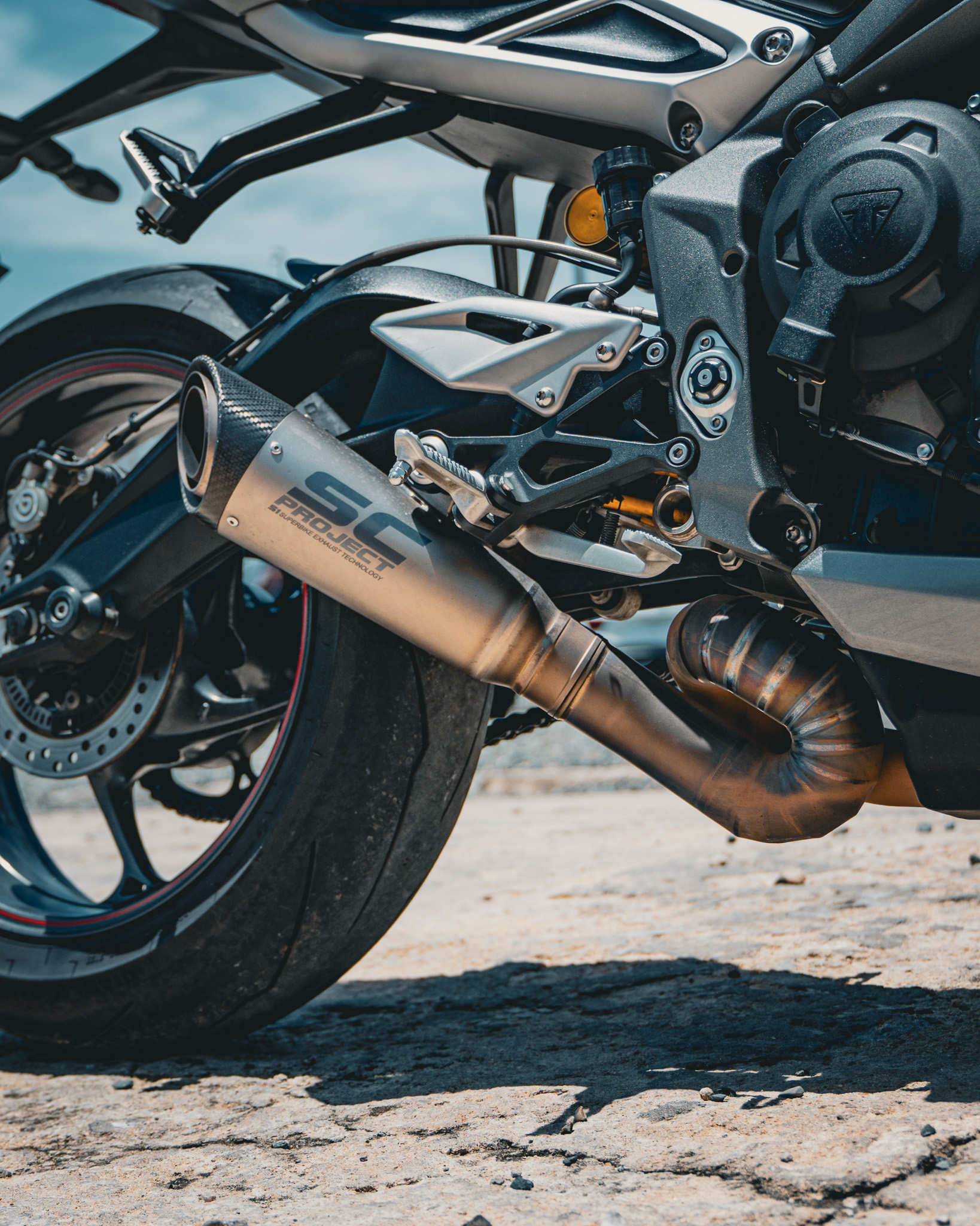 motores y pasolas - TRIUMPH STREET TRIPLE RS 765 4
