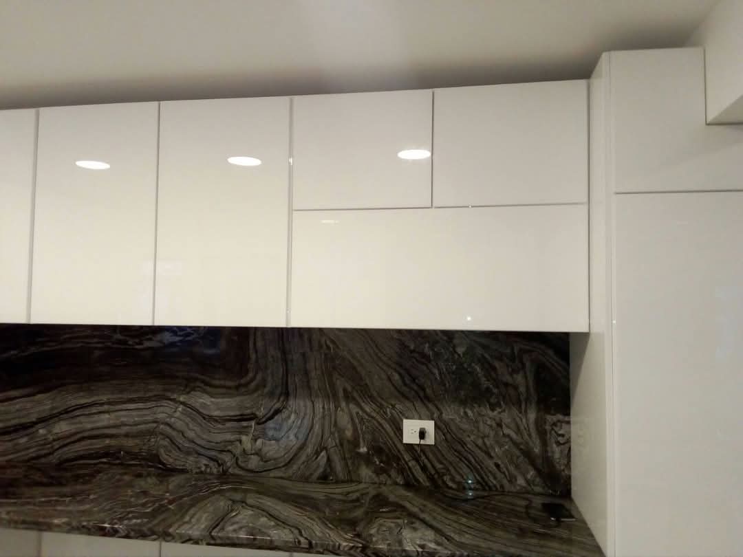 muebles y colchones - Cocina minimalista con estilo moderno ✨  0