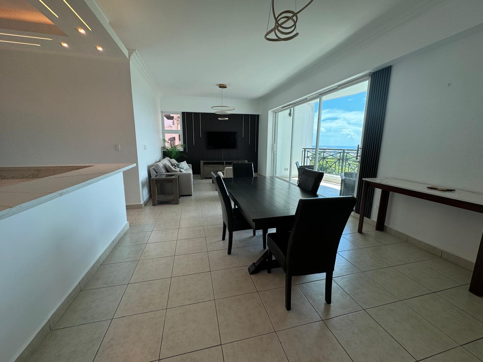 apartamentos - 🏡 ¡Amplio y Elegante Apartamento en Renta!  ¡Bien 8