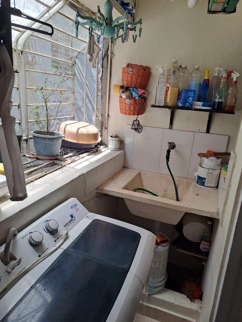 apartamentos - Apartamento en 2do nivel excelente, 3.7 Neg  2