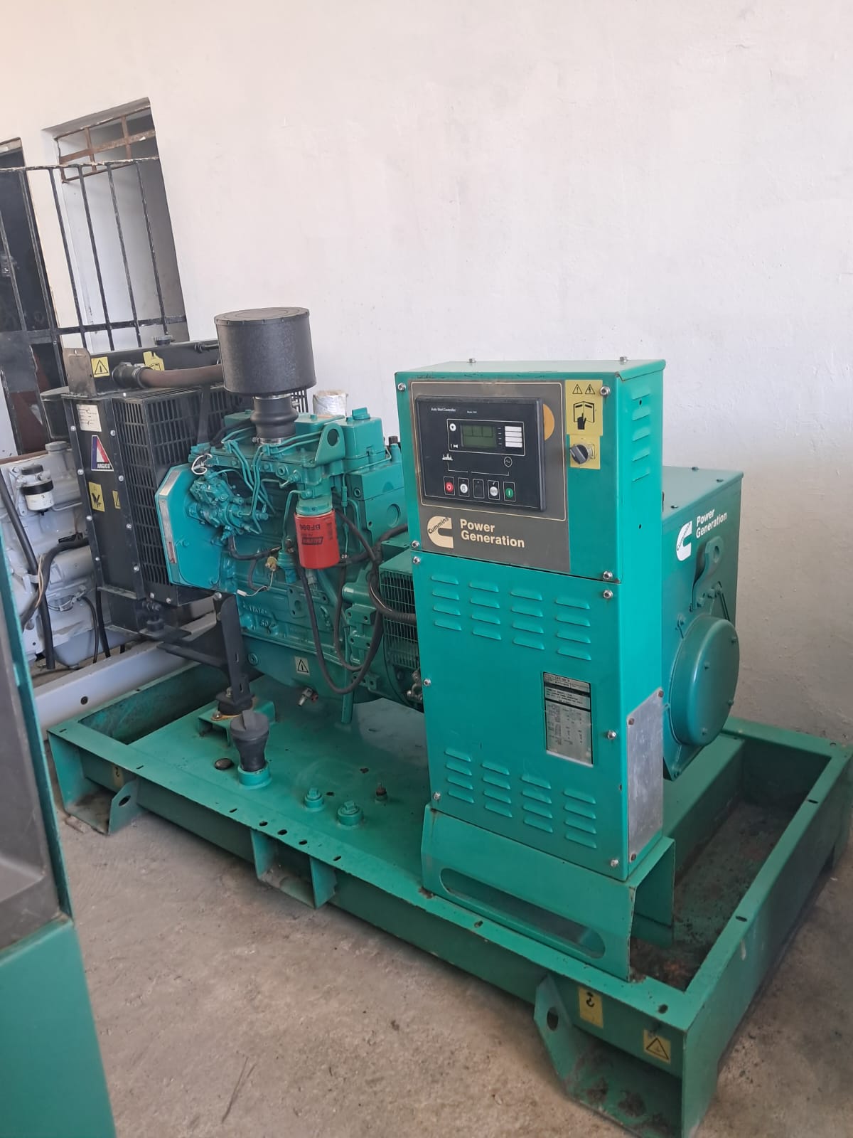 plantas e inversores - Planta eléctrica Cummins 40 KW