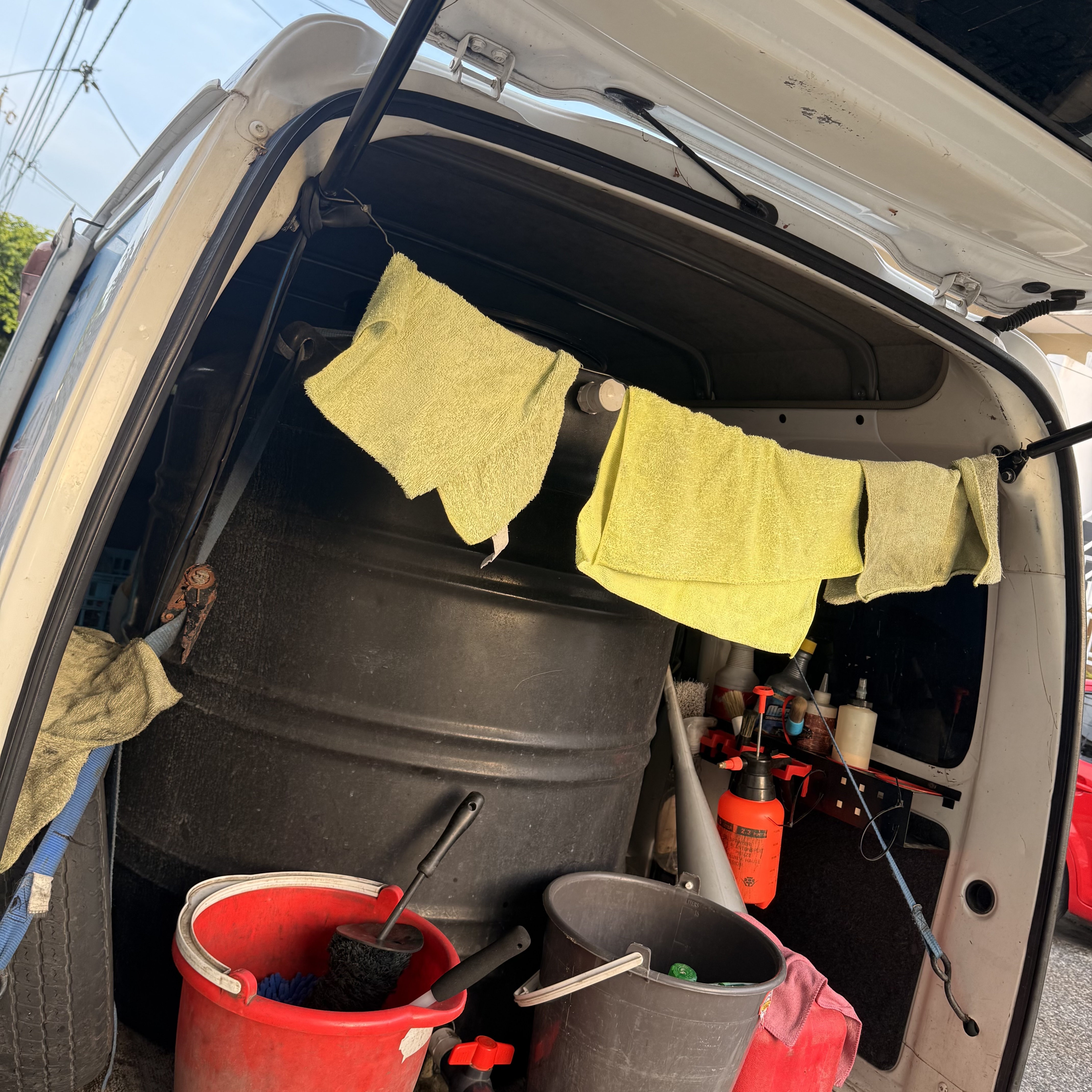 jeepetas y camionetas - vendo hijet con negocio de car Wash con todas sus maquinarias excelente condici. 6