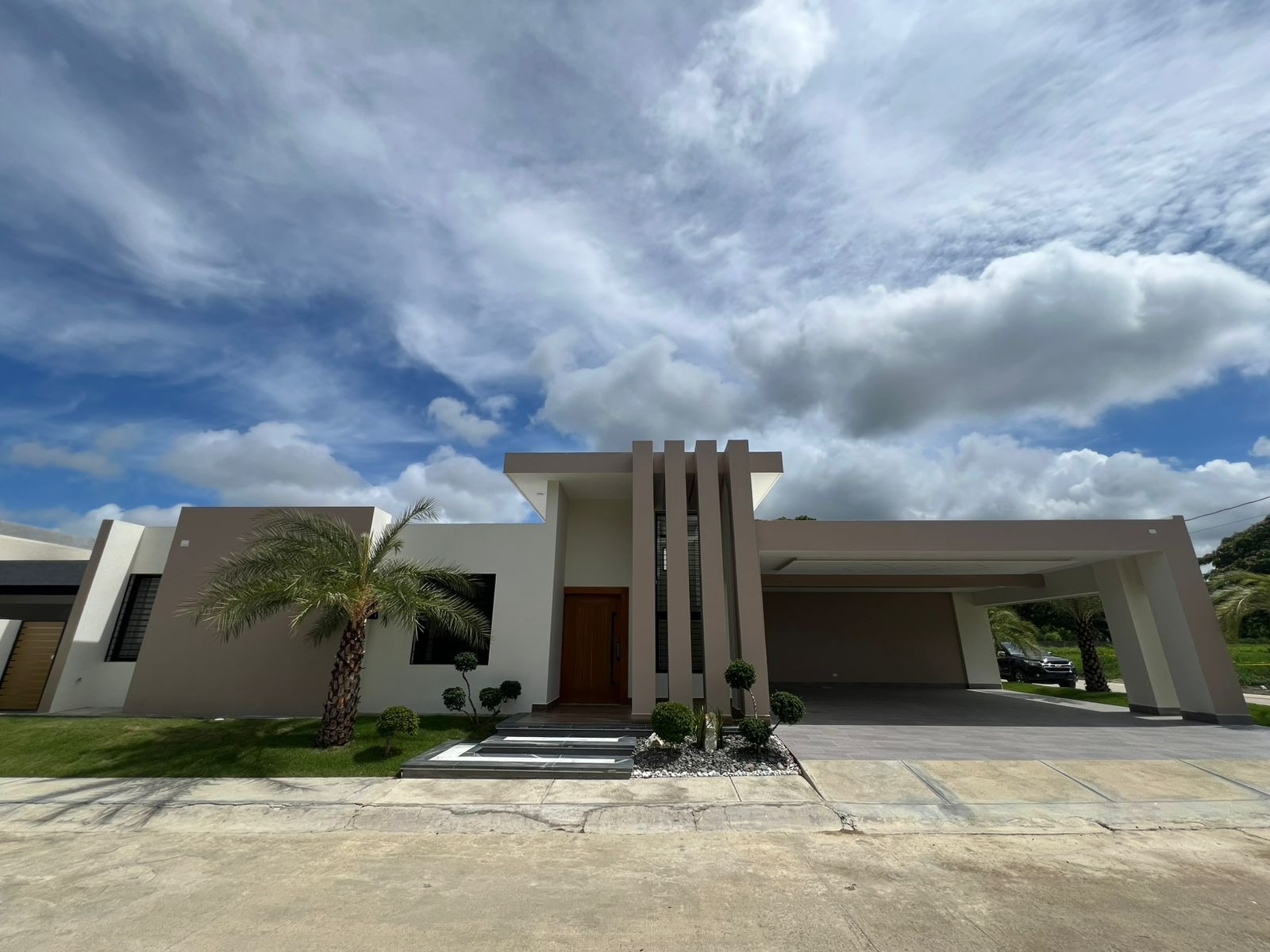 casas - Vivienda de Venta en Padre las Casas  0