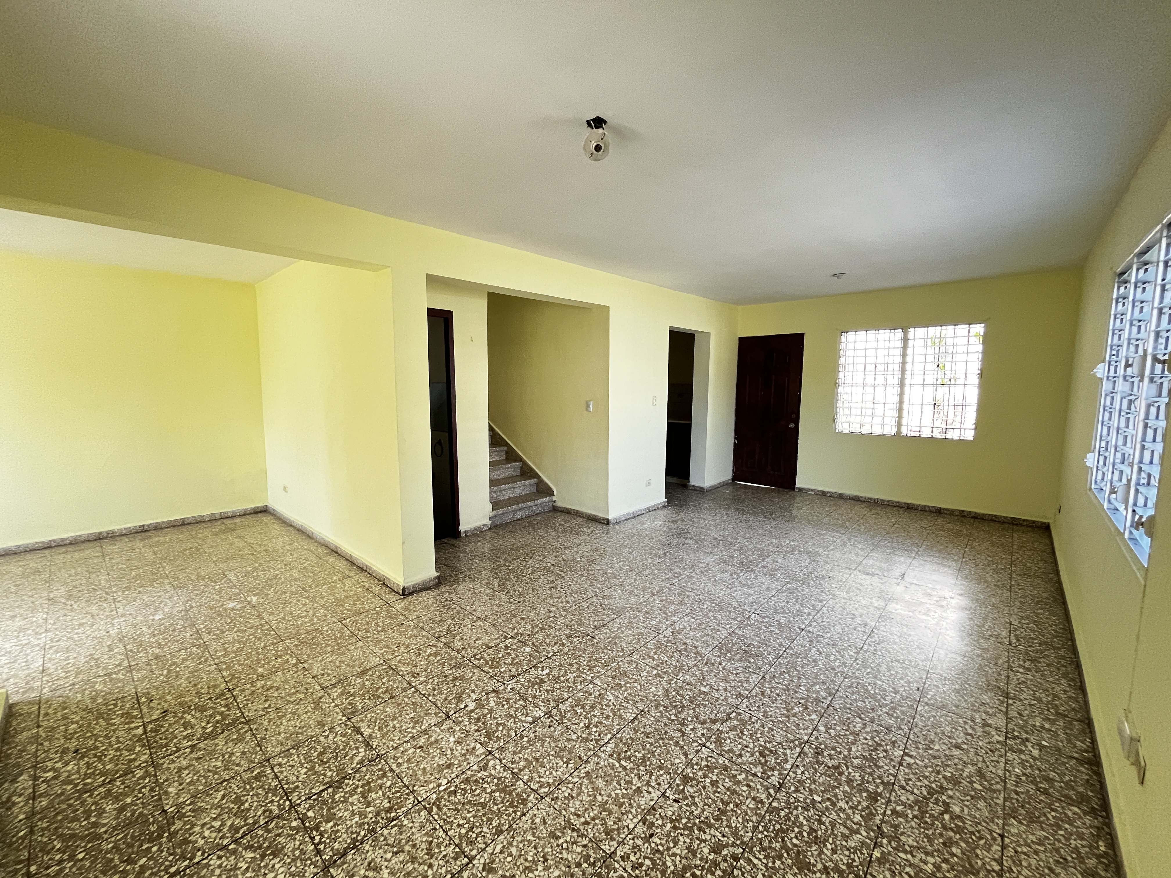 casas - Res. Rosa María, Bayona, Prol. Av. 27 de febrero 2