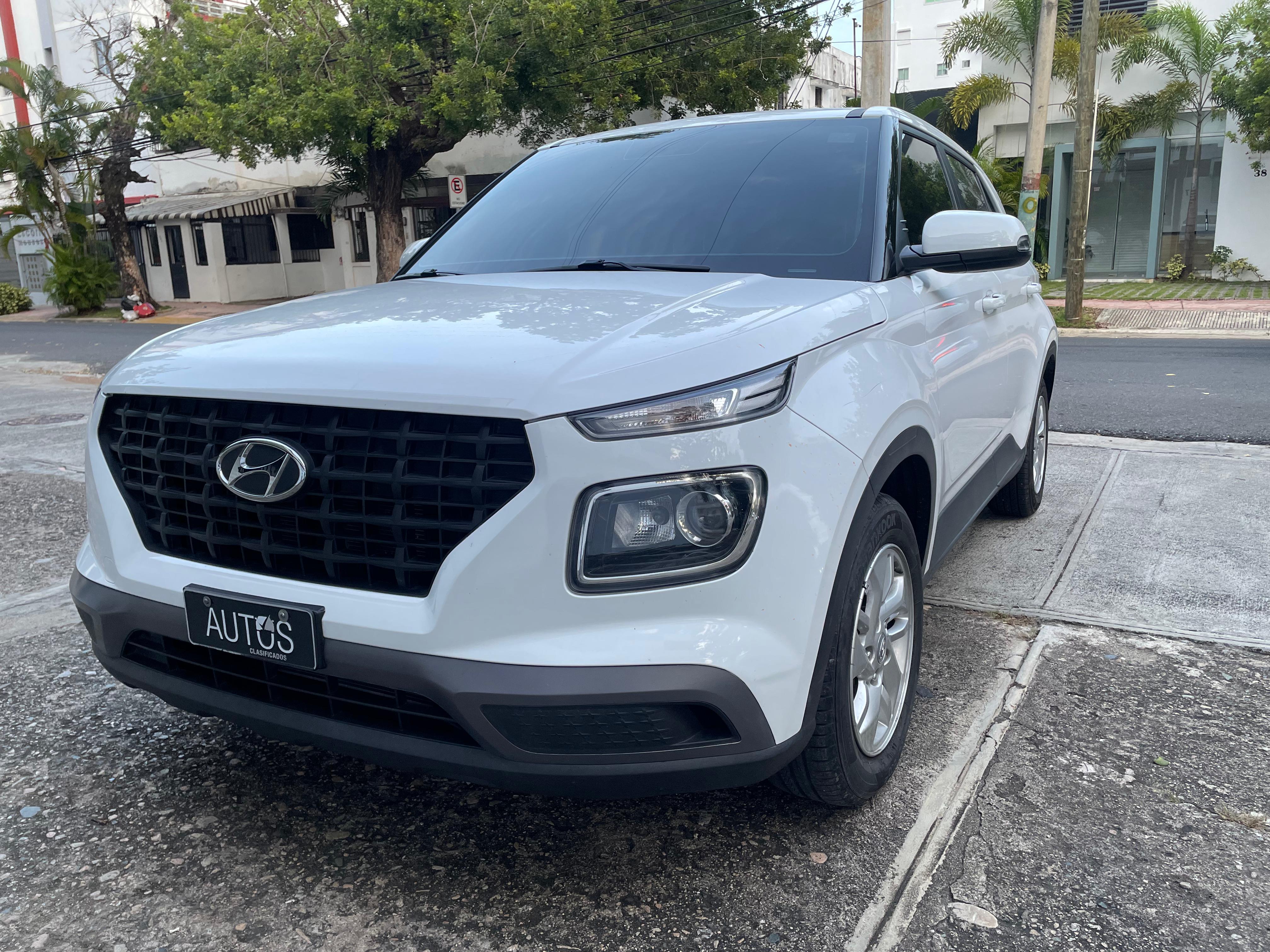 jeepetas y camionetas - Hyundai Venue- 1 dueño - Apple CarPlay Inalámbrico 7