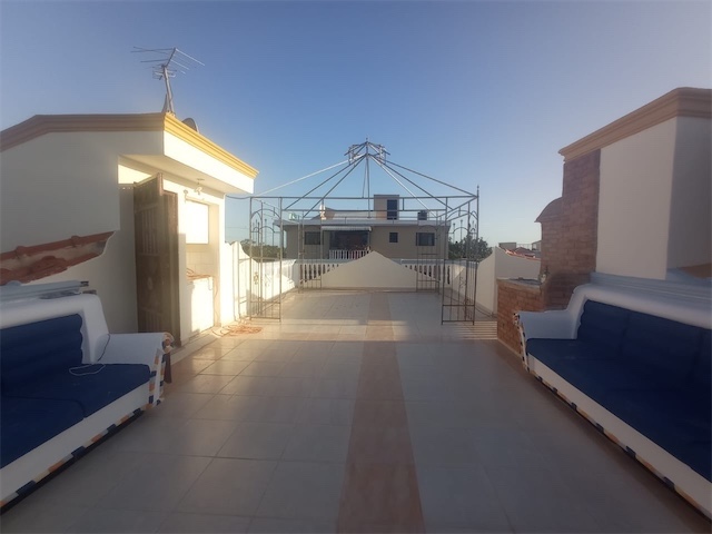 casas - Venta de casa de 3 niveles la autopista de san Isidro brisa oriental con piscina 3