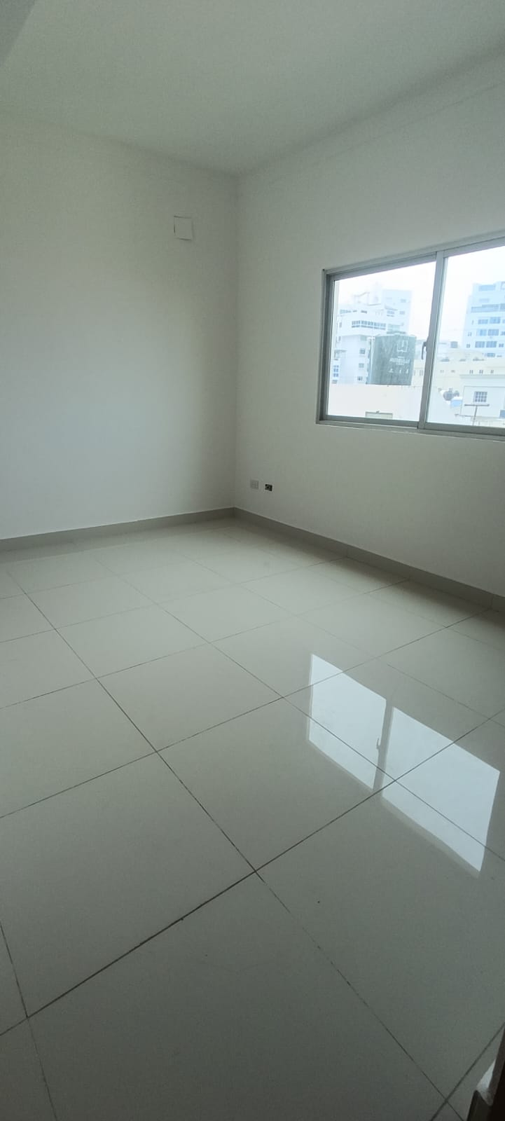 apartamentos - Excelente  Torre en Renacimiento buena Ubicación 2