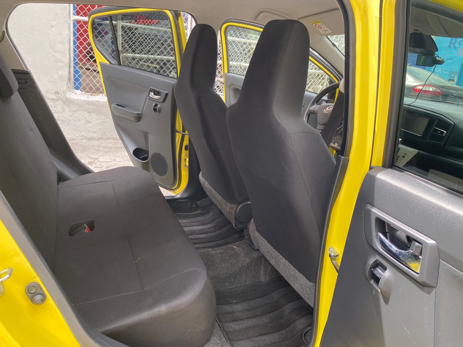 carros - OFERTA! DAIHATSU MIRA 2018 FULL COMO NUEVA  7