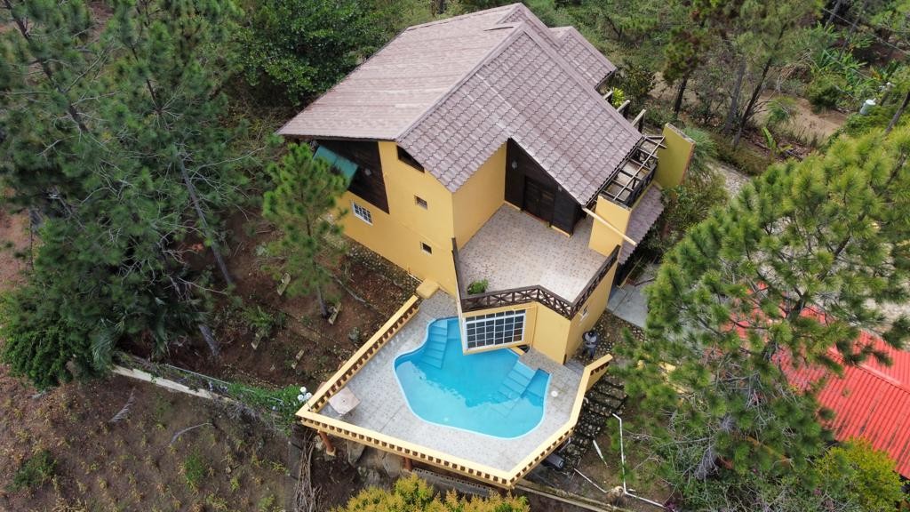 casas vacacionales y villas - Se Vende Hermosa Cabaña en Los Montones, San Jose de las Matas  0
