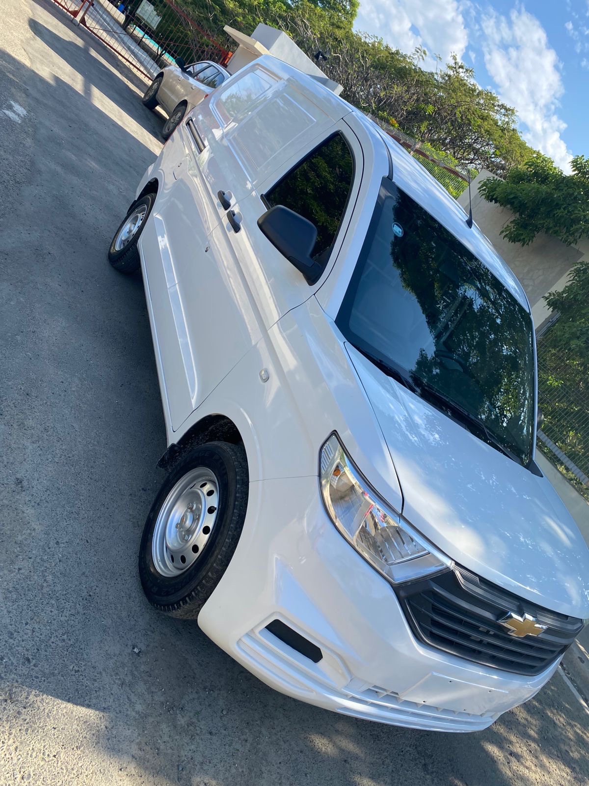 jeepetas y camionetas -  Chevrolet N400 2023. 6