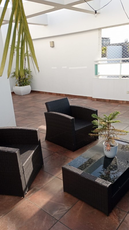 apartamentos - Rento Apto nuevo amueblado full en Evaristo Morales,  incluye Mant 1