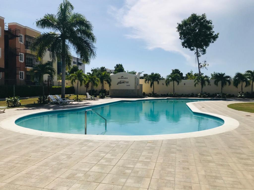 apartamentos - Vendo apartamento en Residencial Cerrado