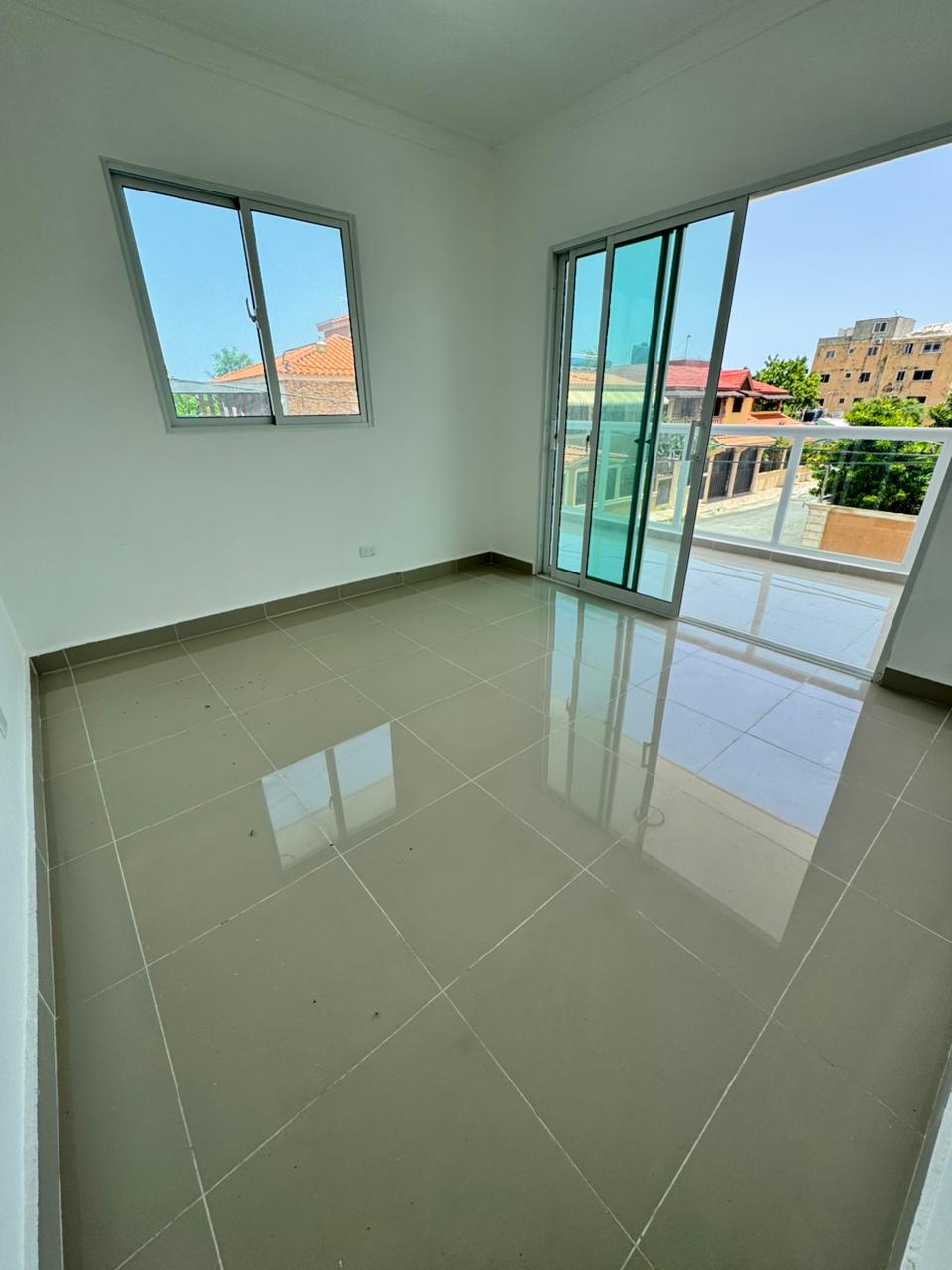 casas - Hermosa y Moderna Casa de 2 Niveles en Brisa Orien 9