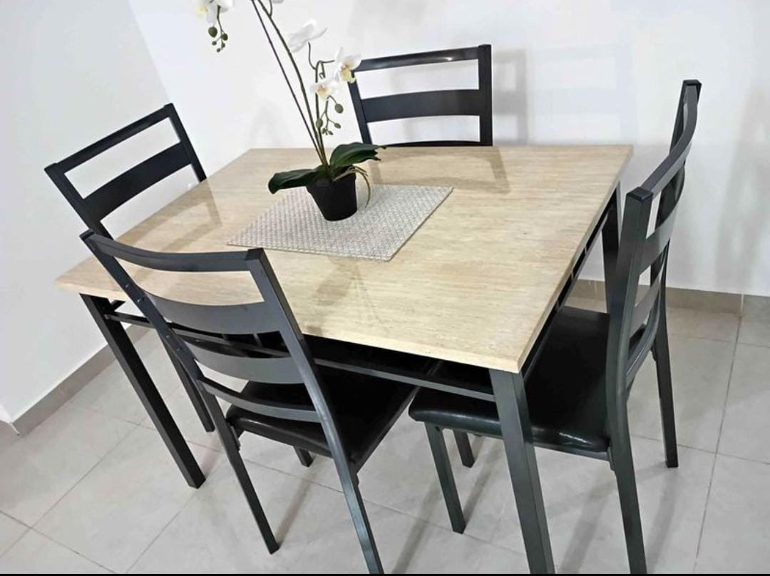 muebles y colchones - Juego de Comedor 4 sillas 1