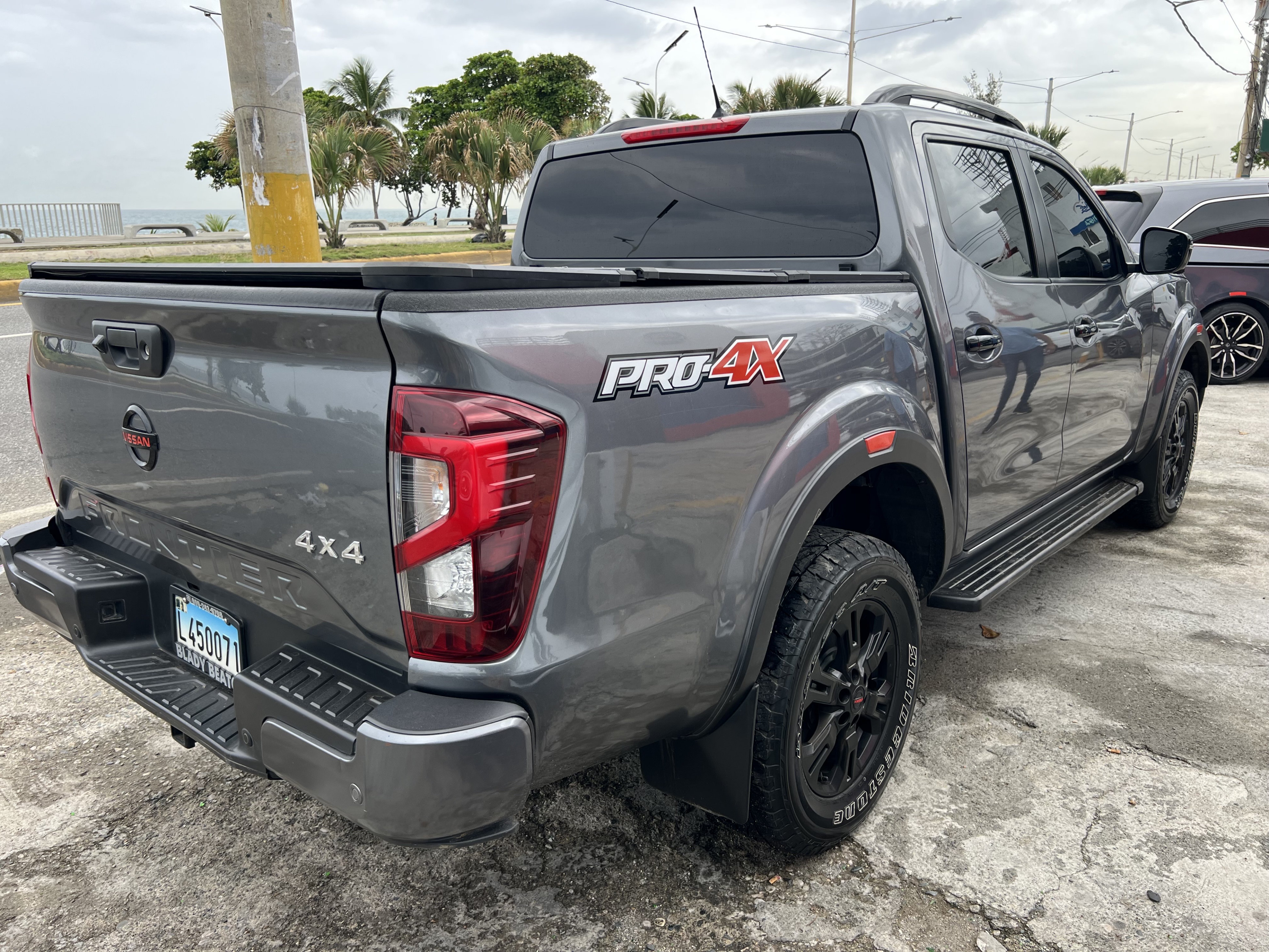 jeepetas y camionetas - Nissan Frontier Pro-4X 2023 3