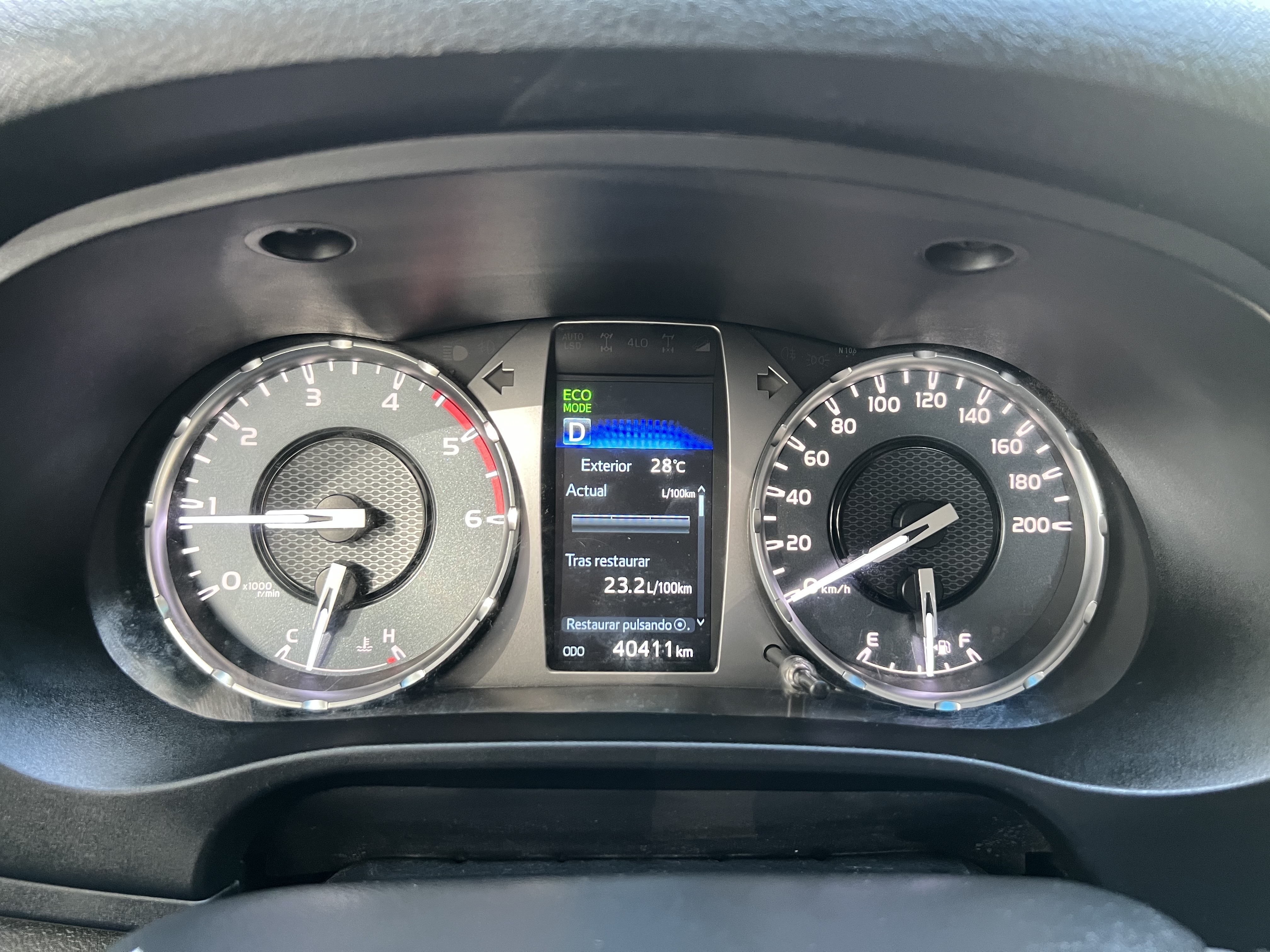 jeepetas y camionetas - TOYOTA HILUX 2022 LIMITED 4X4
40,411 KMS
UNICO DUEÑO
SIN INTERMEDIARIO 6