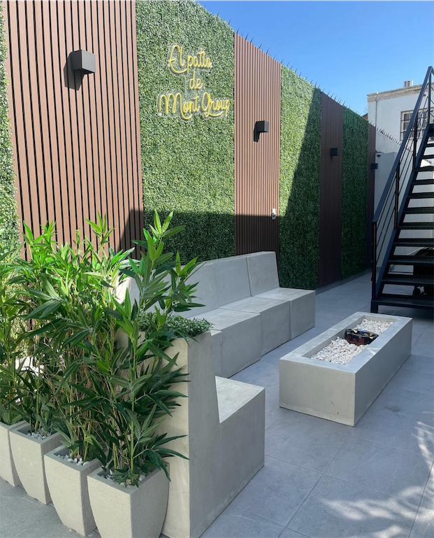 oficinas y locales comerciales - Local céntrico en urbanización fernandez 6