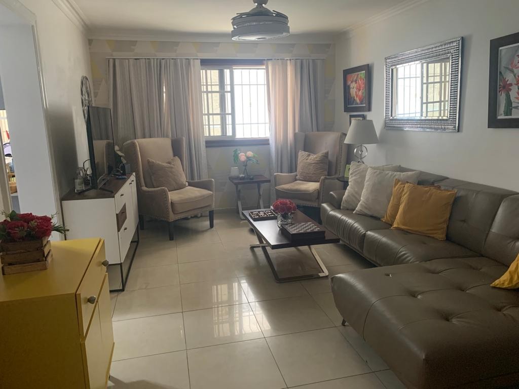 apartamentos - Apartamento en venta en Primer nivel en Mirador Norte el cual Cuenta.U$220.000 2