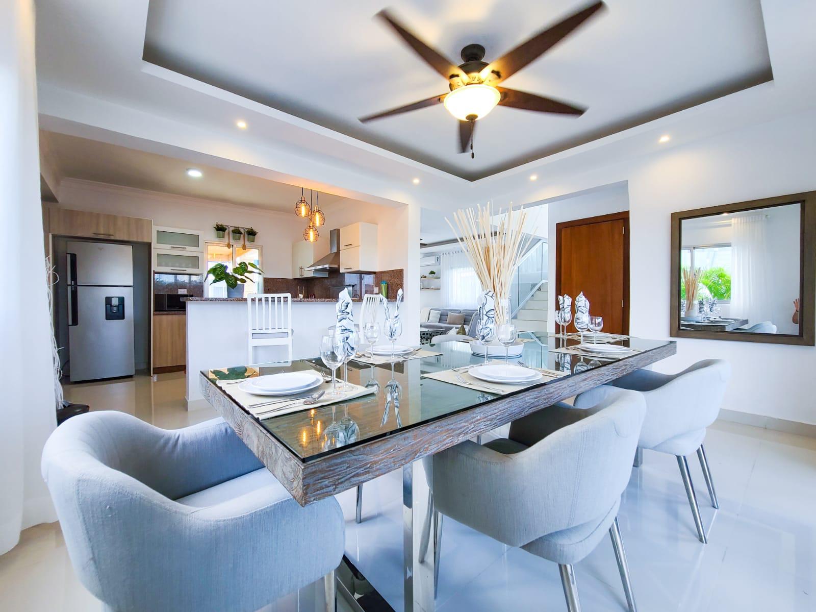 casas vacacionales y villas - Moderna casa amueblada en alquiler en Bávaro 2
