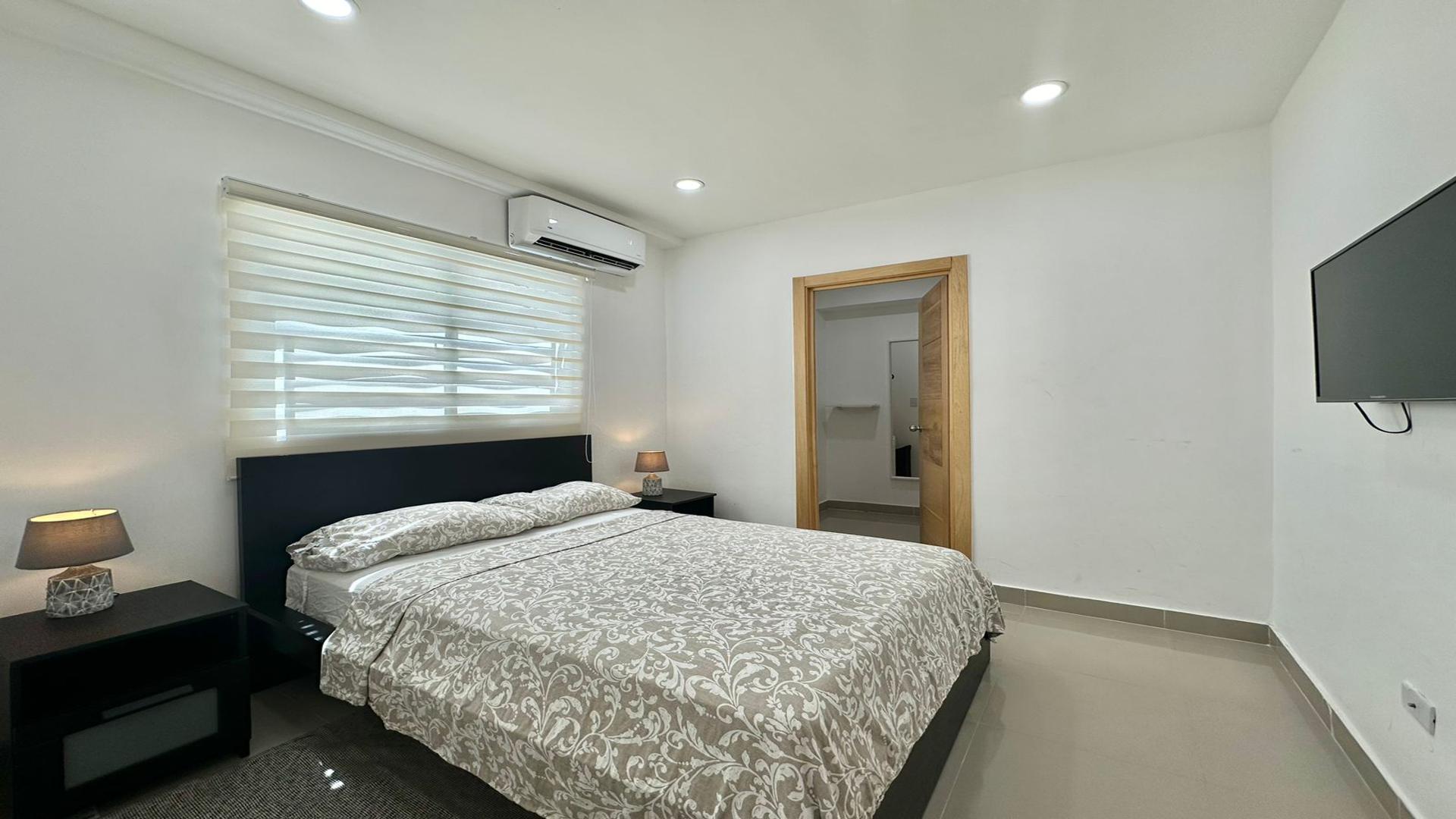 apartamentos - Apartamento en primer nivel con patio en venta, Avenida Independencia 6