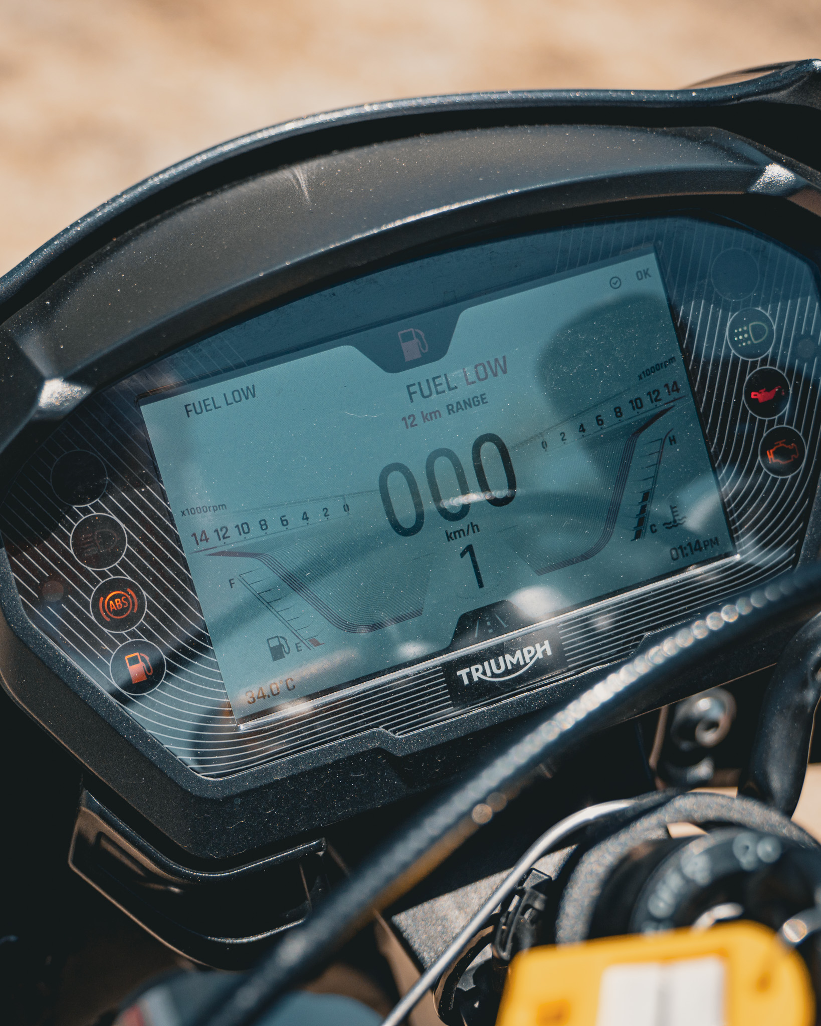 motores y pasolas - TRIUMPH STREET TRIPLE RS 765 5