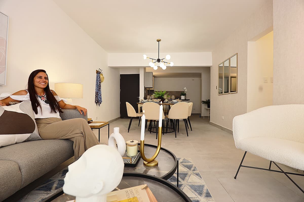 apartamentos - Av. Independencia piso 8 122m2 3 habitaciones estar 2 parqueos balcon 4