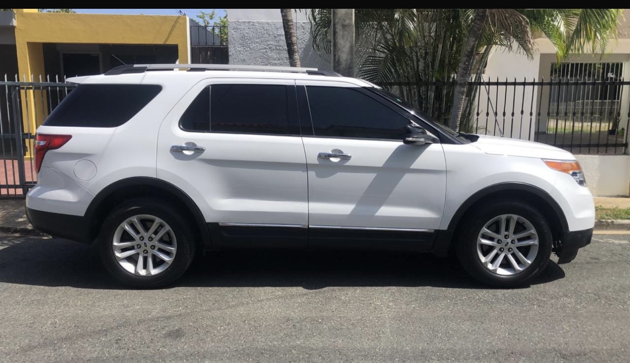 jeepetas y camionetas - FORD EXPLORER 2015 4