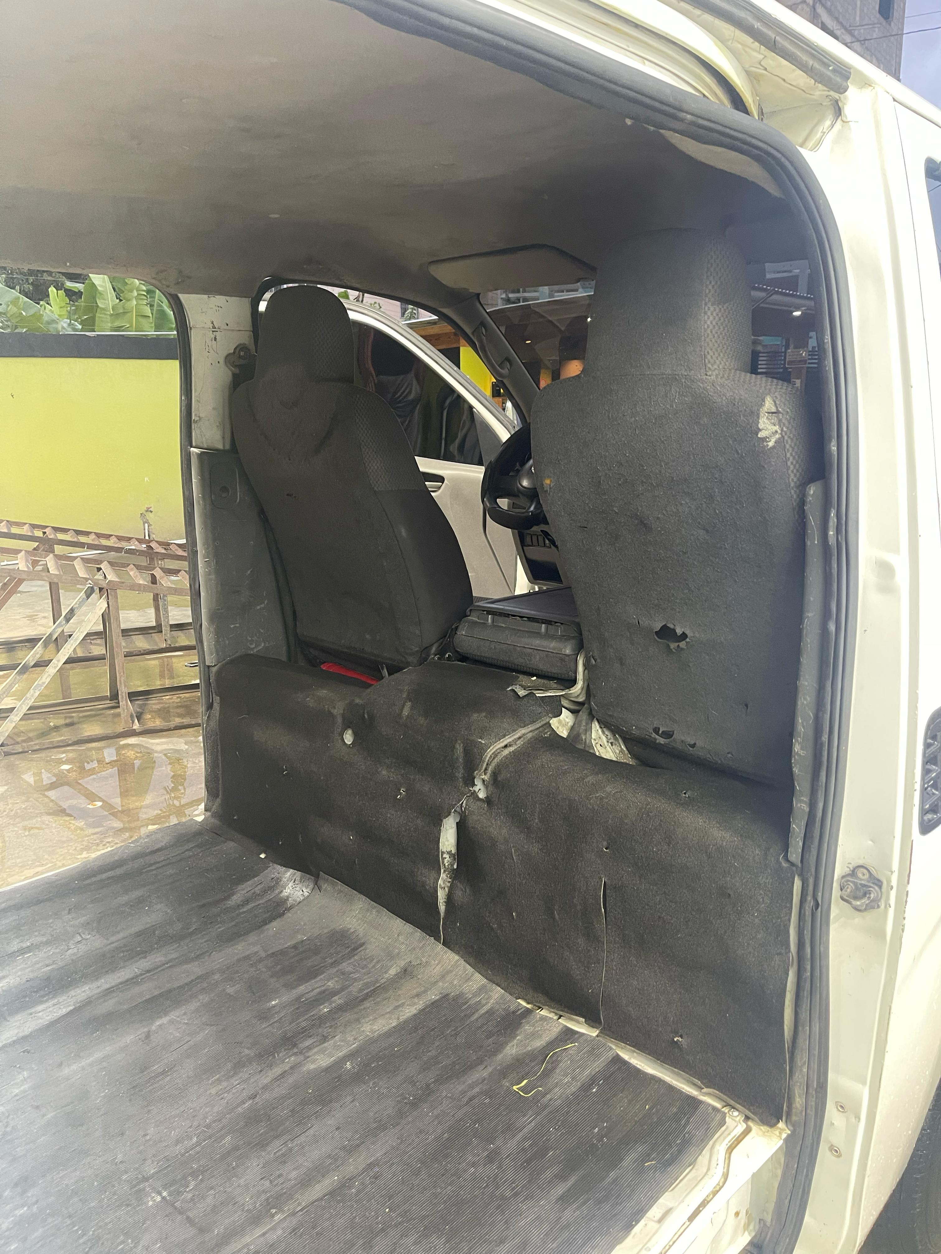 jeepetas y camionetas - Nissan urvan 2016 1