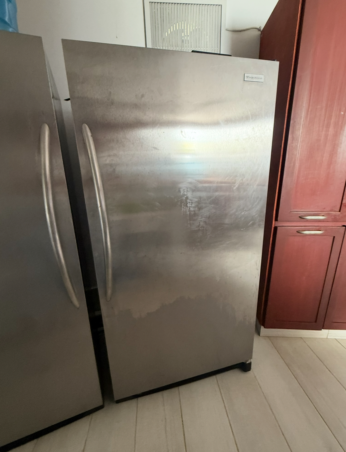 electrodomesticos - Nevera Frigdaire (Ganga de Precio)  10,000 2