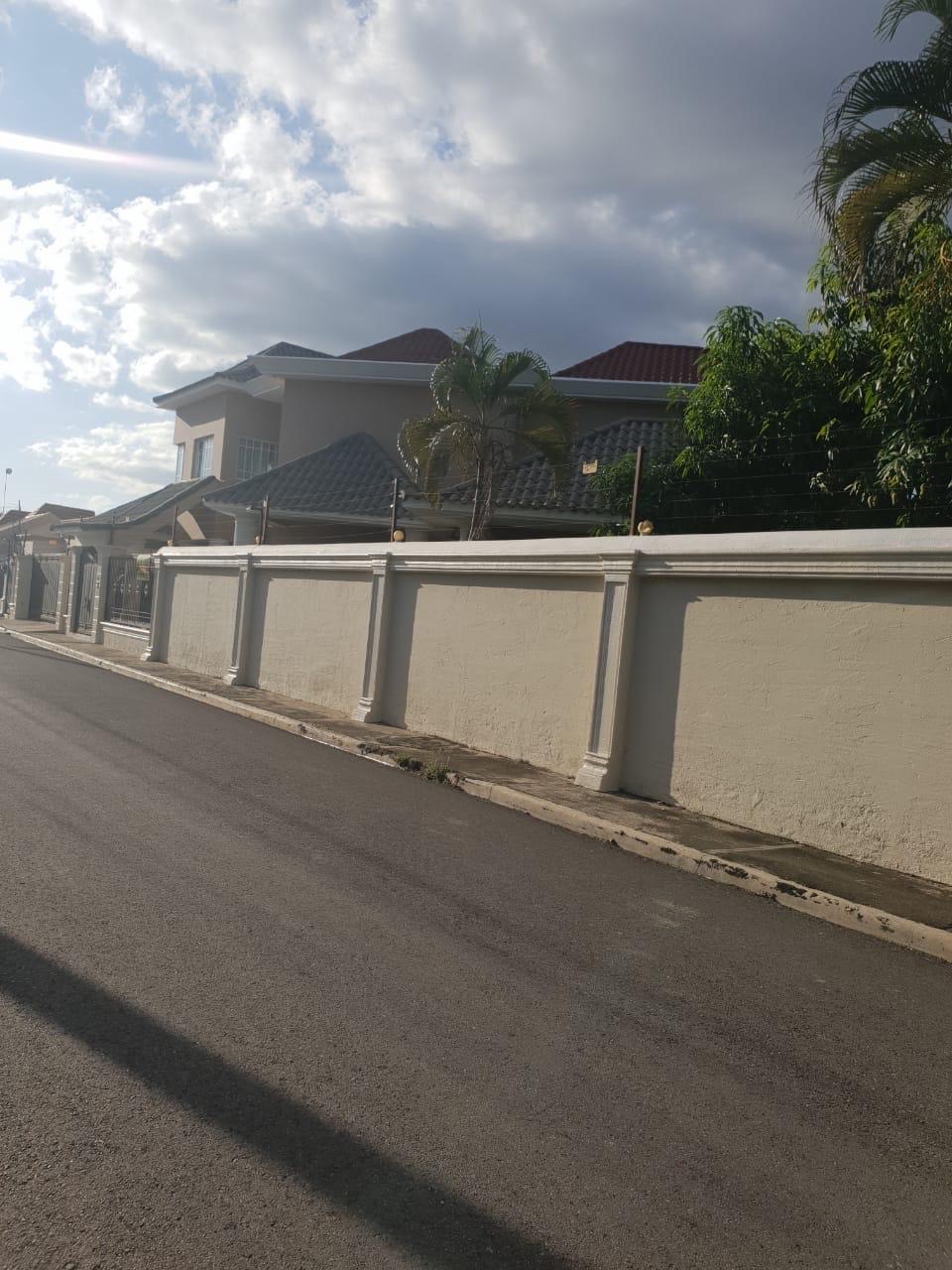 casas - Casa de Oportunidad, En la Vega  0