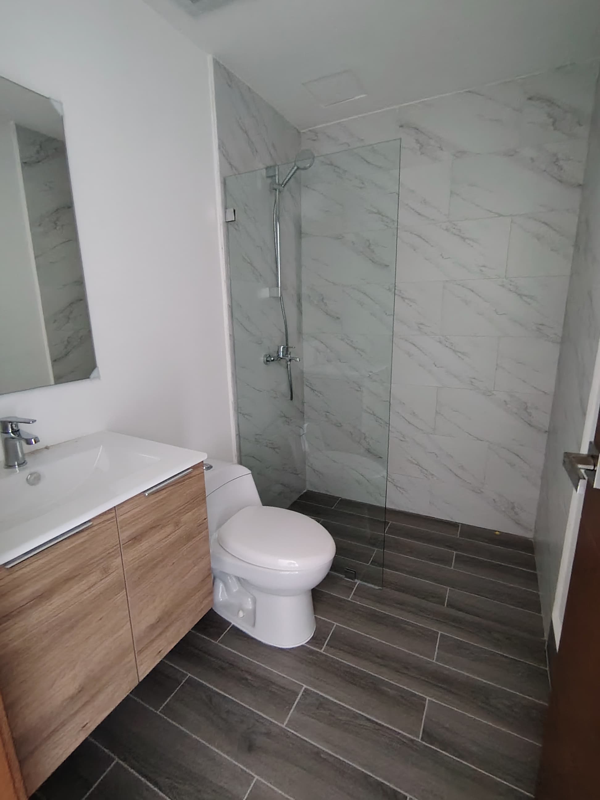 apartamentos - Quinto piso de 2 habitaciones en Arroyo Hondo 5