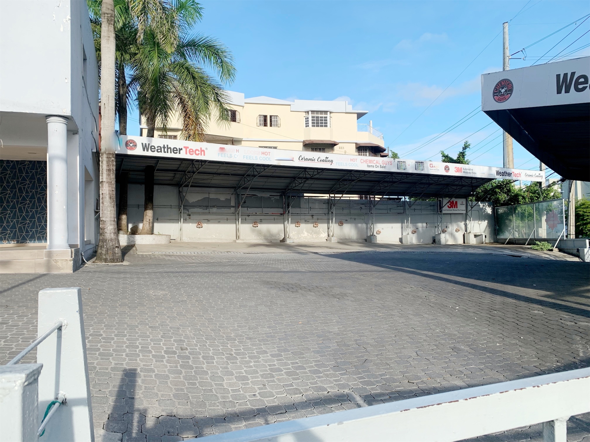 oficinas y locales comerciales - De oportunidad esquinero en arroyo hondo 5